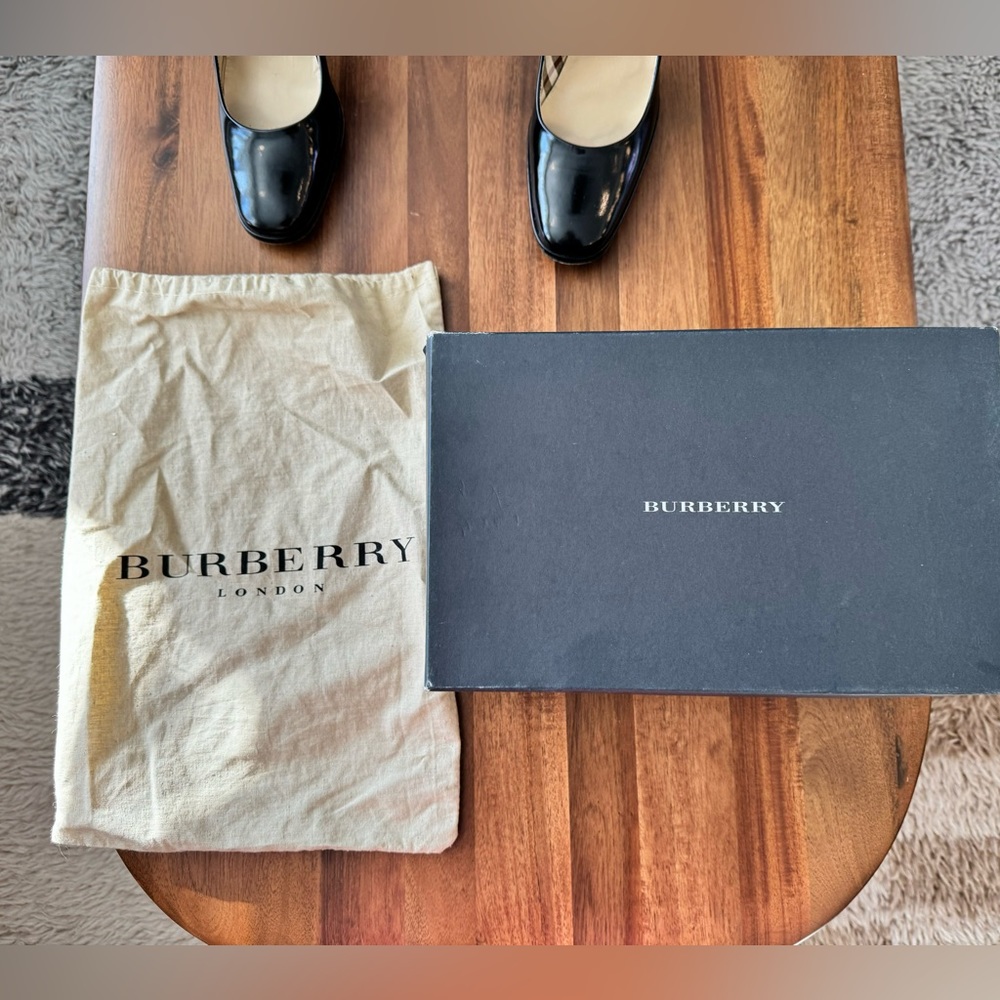 Burberry Black Patent Leather Block Heel Pumps - Picture 10 of 11